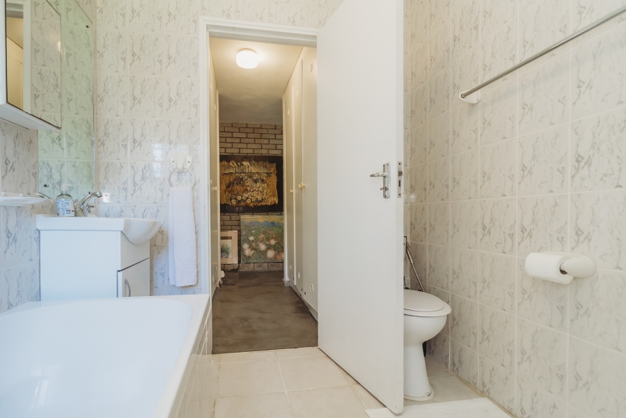 4 Bedroom Property for Sale in Denver Park Western Cape